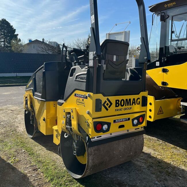 Vibračný valec Bomag BW 100 AD 5